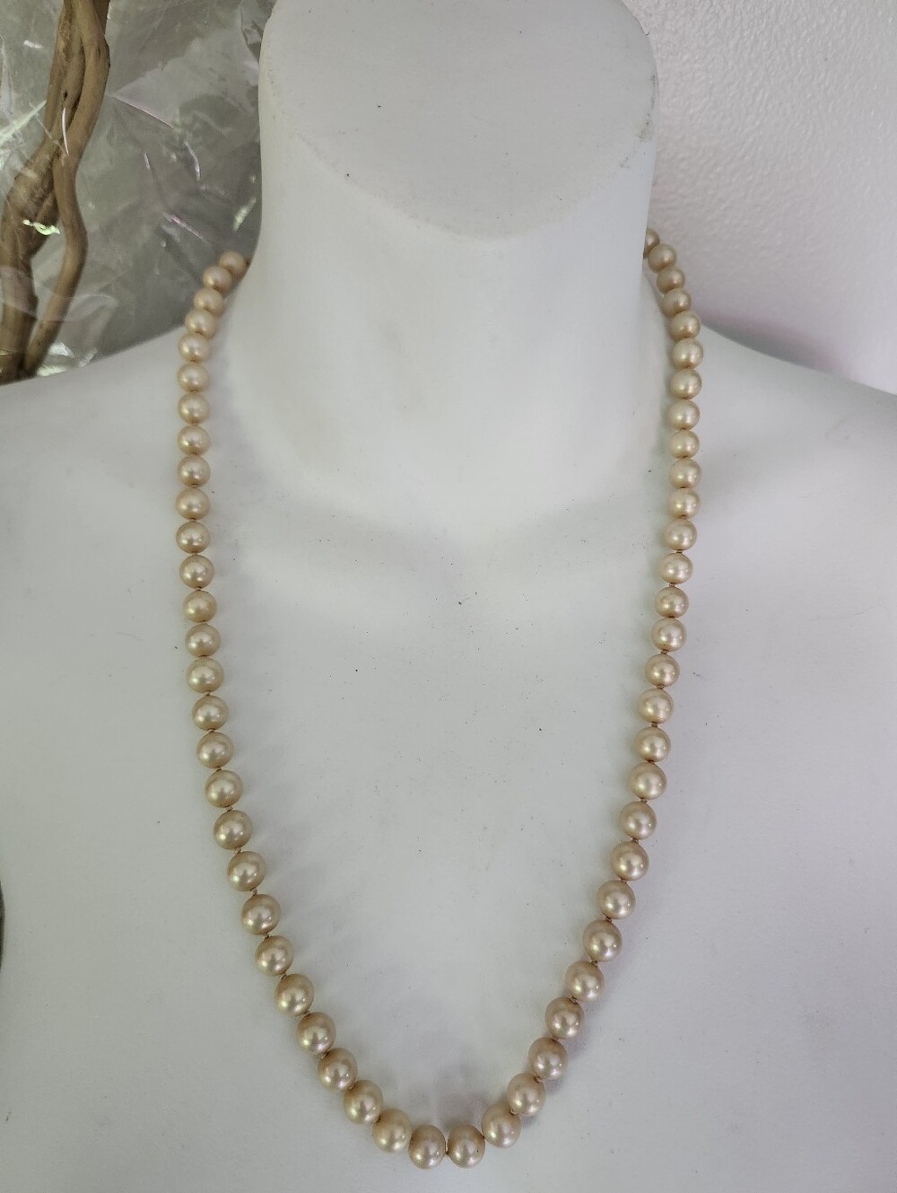 Vtg Austria Classic Cream Pearl Necklace With Crystal Clasp - 24 Inches